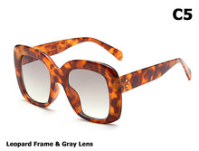 Load image into Gallery viewer, Gradient Sunglasses Brand Design